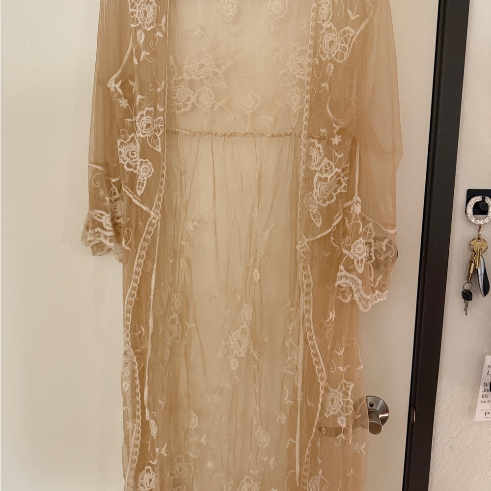 Francesca's Collections Tan Lace Overlay Top